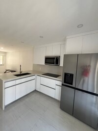 Building Photo - 5420 W 21st Ave