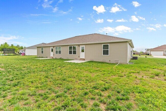 Building Photo - 1212 Choctaw Rd