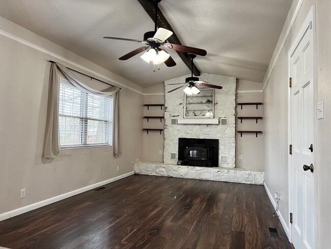 Building Photo - 895 Marion Anderson Rd