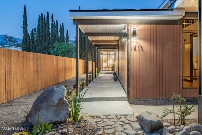 Building Photo - 1411 Ojai Rd