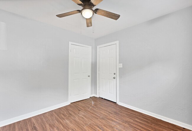 Building Photo - 601 Booker T Washington St