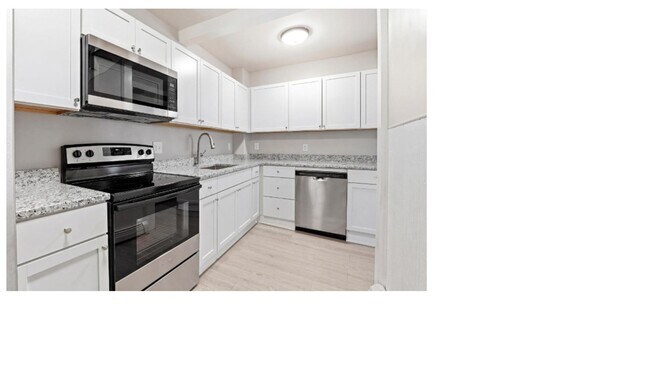 Building Photo - Single-Family House