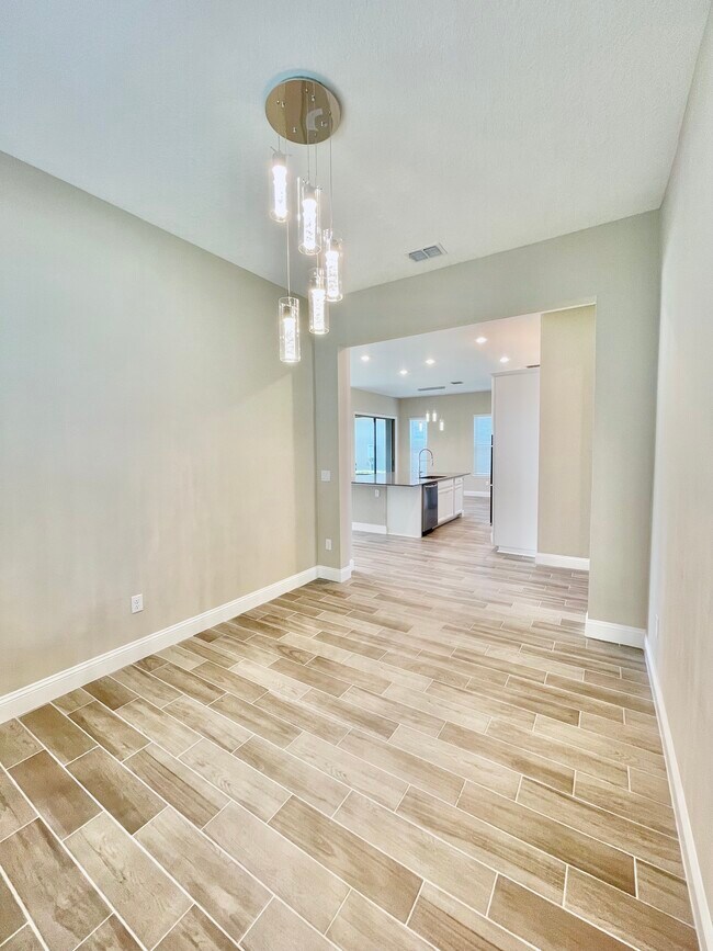 Building Photo - 68 Furrier Ct