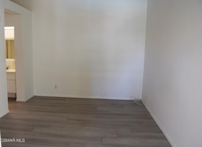 Building Photo - 668 Oak Run Trail