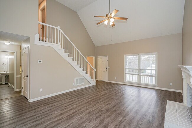 Building Photo - 109 St Michaels Ln