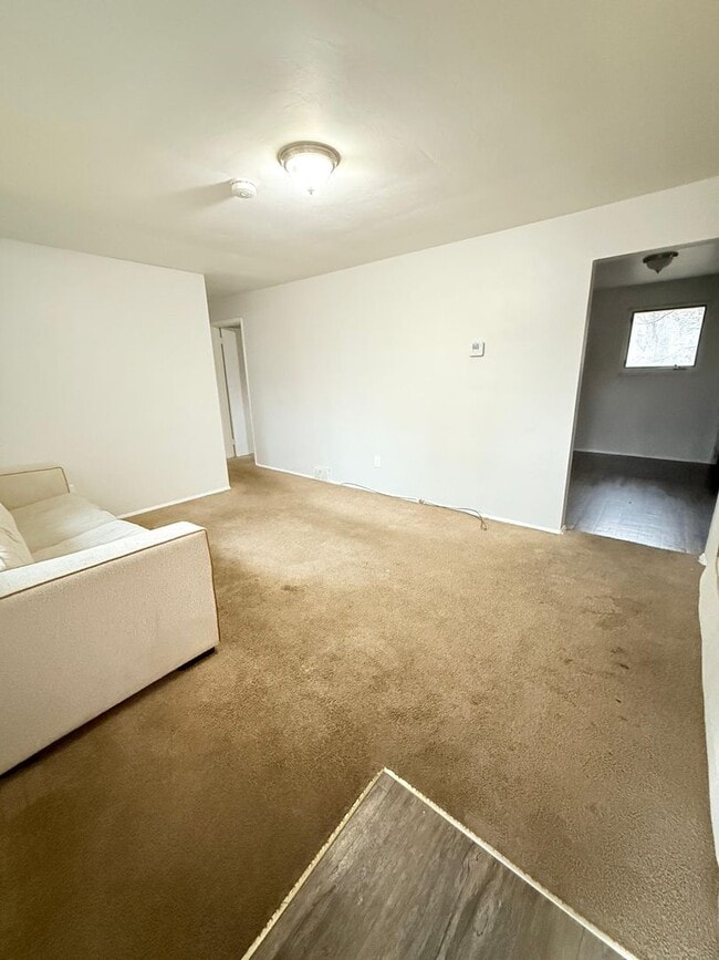 Building Photo - Beautiful Newly Renovated 3bd 1 bath Home in Penn Hills