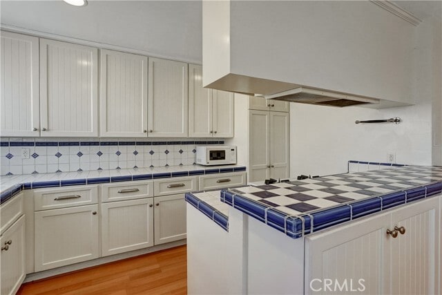 Building Photo - 1711 Grismer Ave