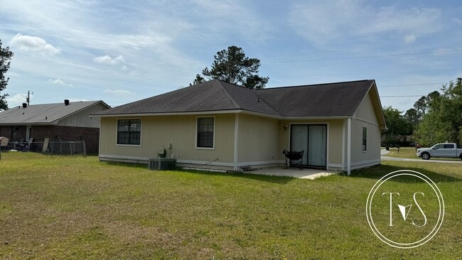 Building Photo - 193 Hunters Branch Dr