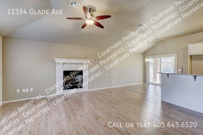 Building Photo - 11394 Glade Ave