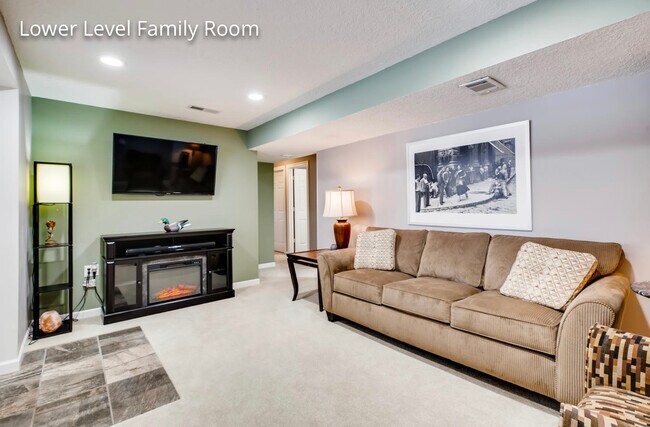 Building Photo - 14860 Upper 55th St N