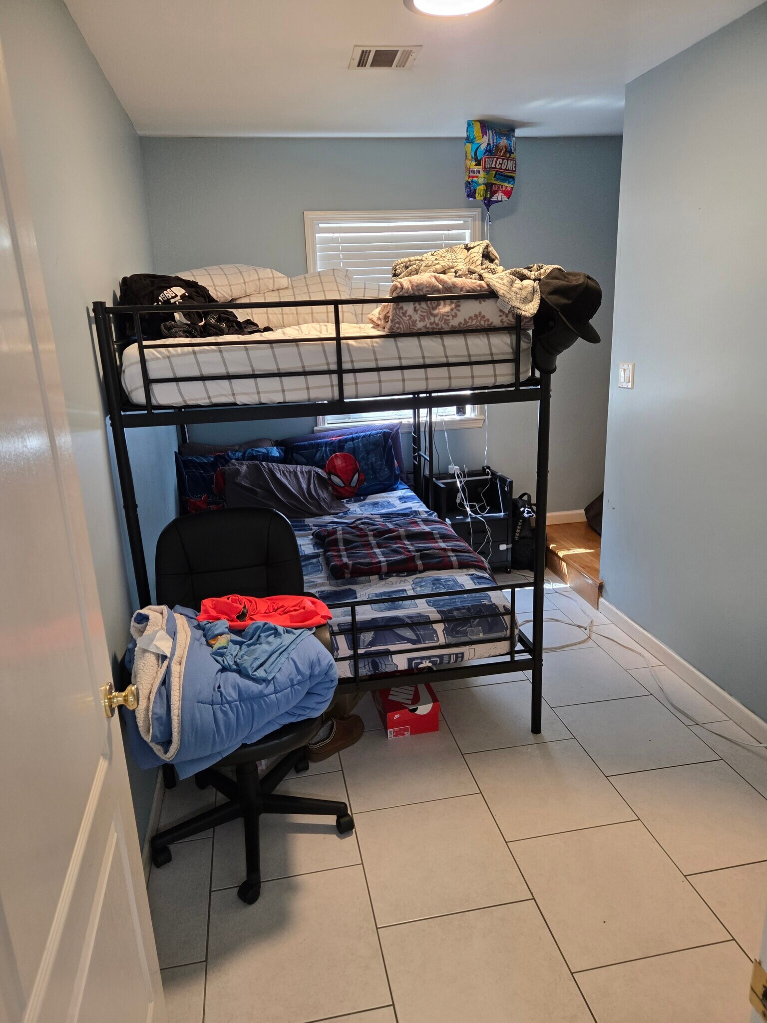 2nd bedroom - 660 McKinley St