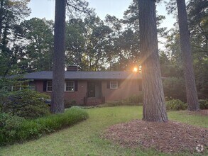 Building Photo - Beautiful 3-bed, 2-bath Ranch in South Dur...