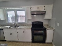 Building Photo - 13341 Latham Ln