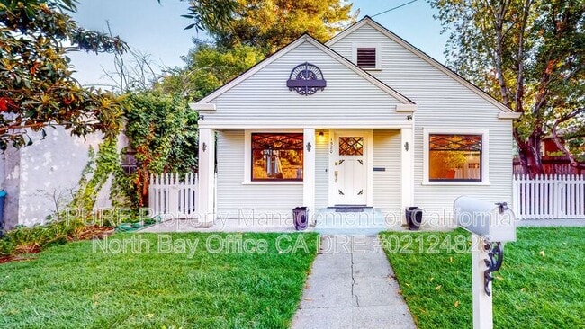 Building Photo - 1520 14th St