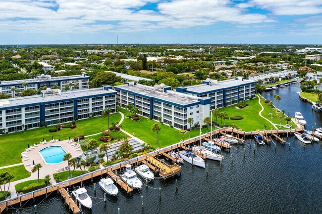 Building Photo - 3351 Spanish Trail