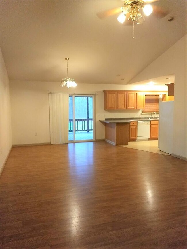 Building Photo - 7 Big Horn Cir