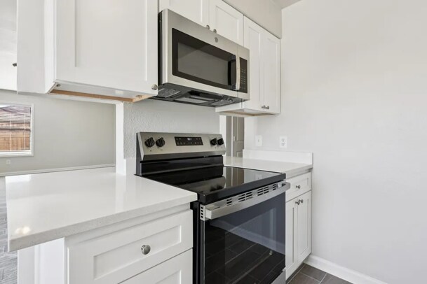 Building Photo - 7020 Green Ridge Trl