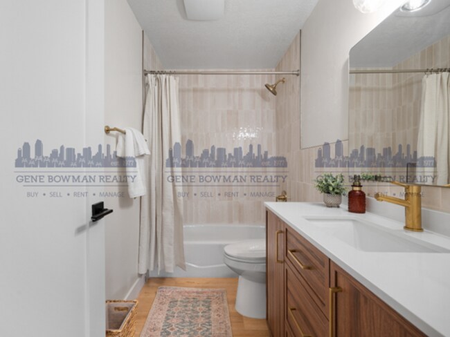Building Photo - 2201-2205 E 24th St