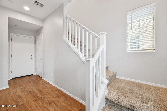 Building Photo - 1752 E Chelsea Ln