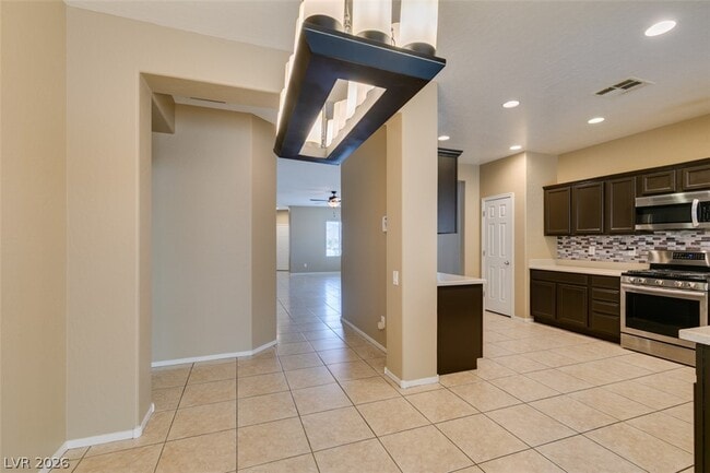 Building Photo - 2672 Dirleton Pl