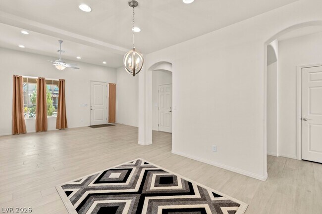 Building Photo - 10597 Aphrodite St