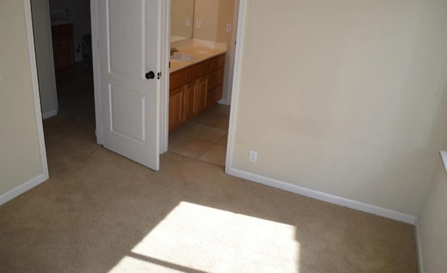 Building Photo - 4081 St Remy Ct