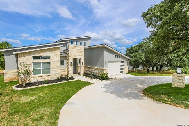Building Photo - 1314 Clayton Nolen Dr