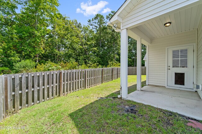 Building Photo - 428 Ridgeway Dr