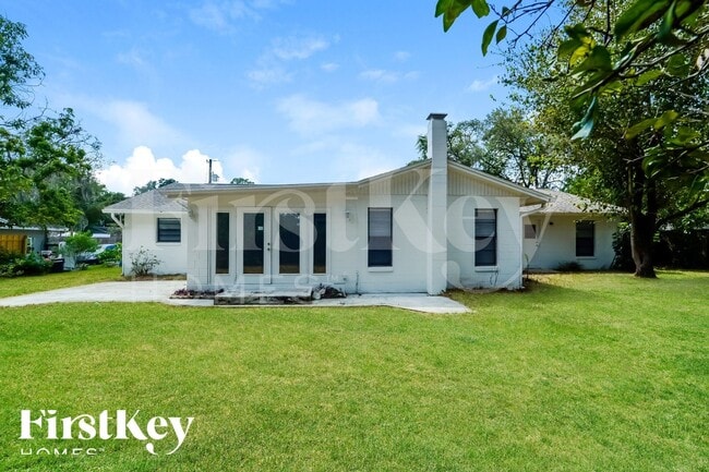 Building Photo - 1257 Poinsettia Dr