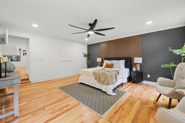 Building Photo - 2155 Venetian Dr SW
