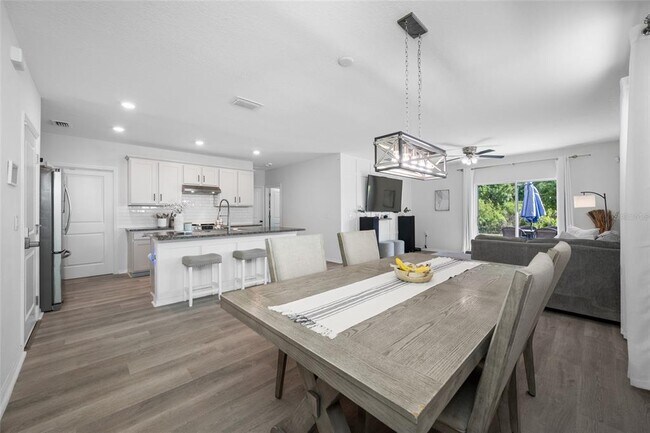 Building Photo - 16826 Secret Meadow Dr