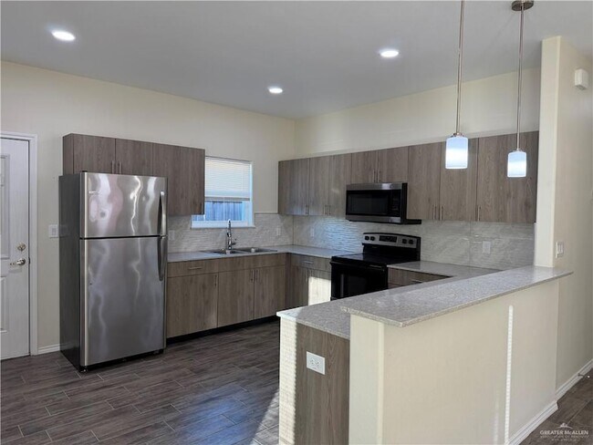 Building Photo - 2206 N Hester St