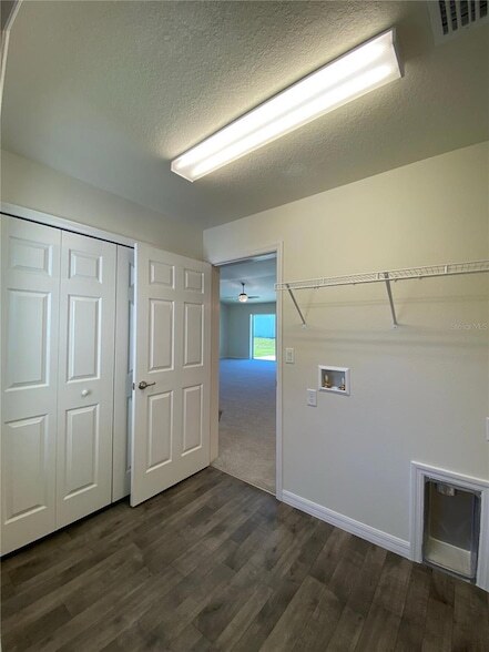 Building Photo - 8190 N Wakefield Dr