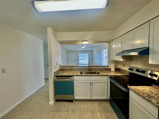 Building Photo - 5638 Struthers Ct
