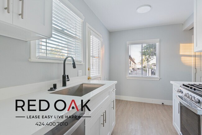 Building Photo - 1847 21st St