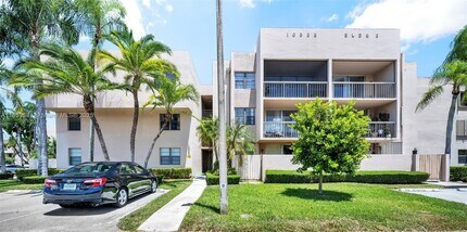 Building Photo - 10525 SW 112th Ave