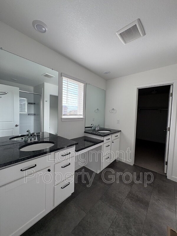 Building Photo - 3518 Sawtooth St