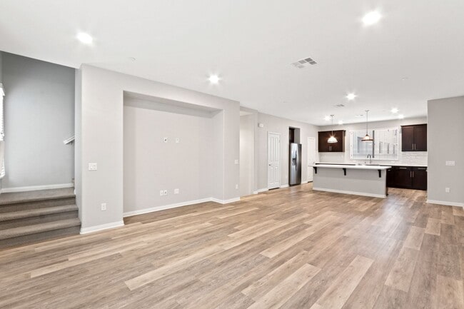Building Photo - Gorgeous Tri-Level Townhome with Attached ...