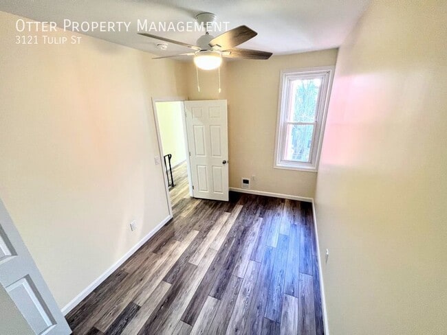 Building Photo - 3121 Tulip St
