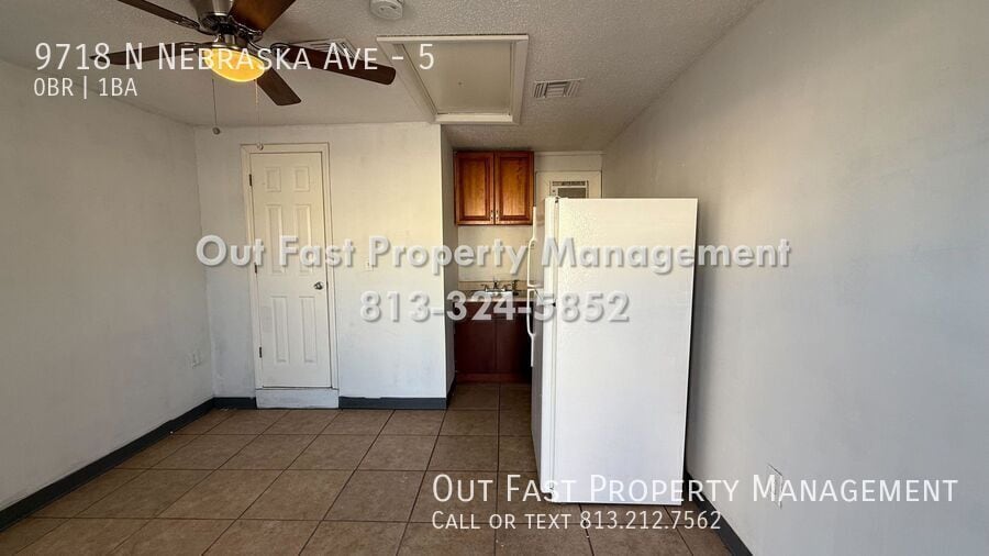 Building Photo - 9718 N Nebraska Ave