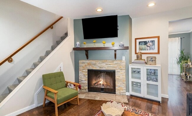 Building Photo - 2 Bedroom Townhome in Mechanicsburg