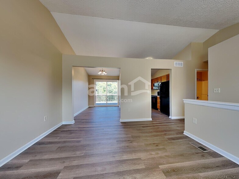 Building Photo - 2776 Shamu Dr