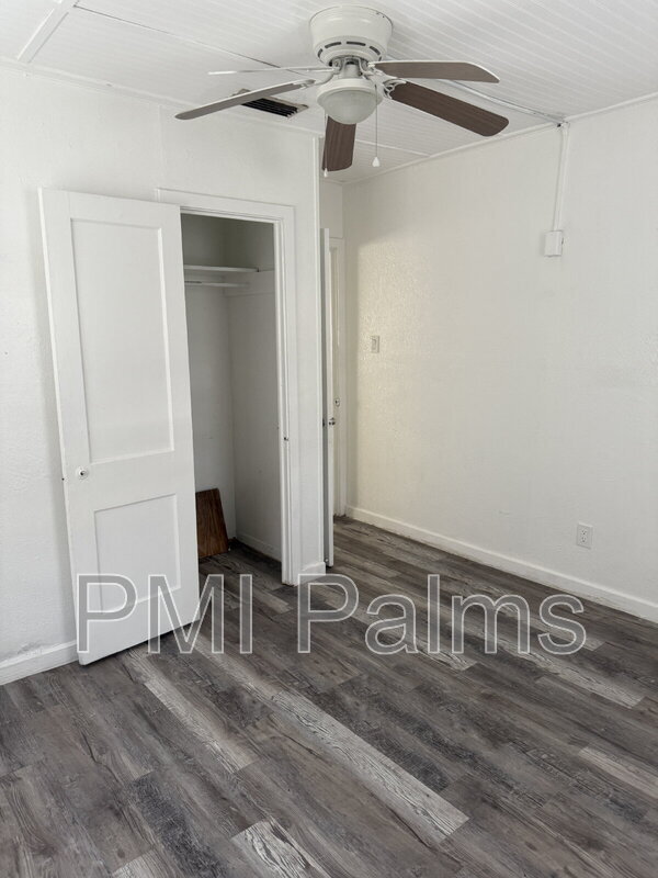 Building Photo - 2412 51st Ave N