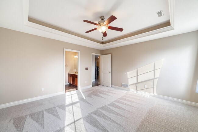 Building Photo - 5604 Hodgsdon Mill Dr