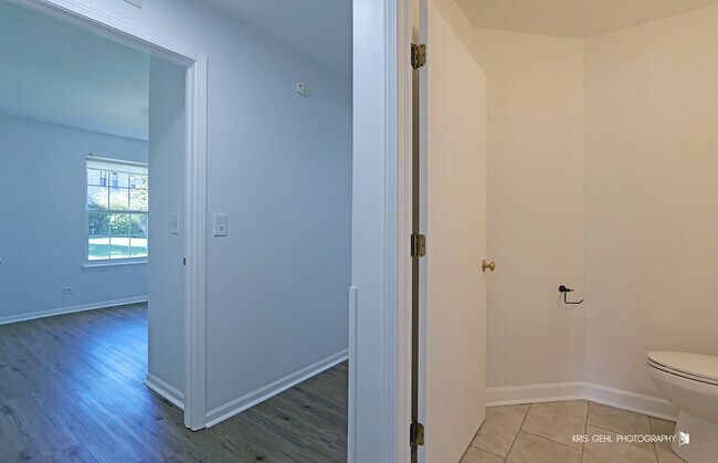 Building Photo - 211 Dogwood Ct