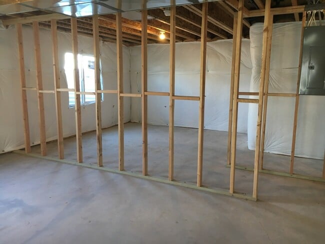 Building Photo - LOVELY VINEYARD RAMBLER FOR RENT