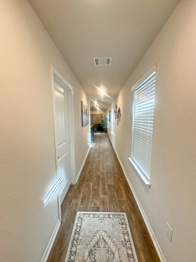 Building Photo - 5306 Scoria Trl