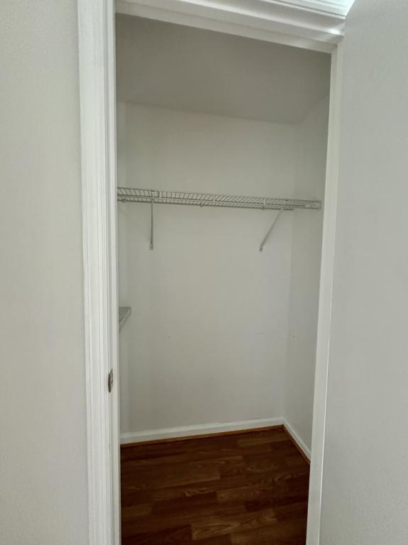 Building Photo - 1645 Arlyn Cir