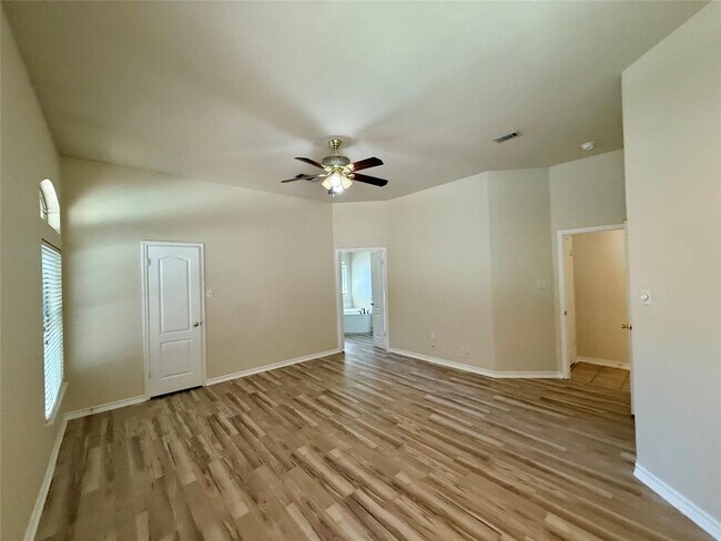 Building Photo - 1424 Redden Cove