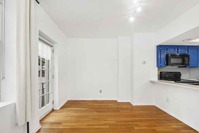 Building Photo - 222-224 48th St
